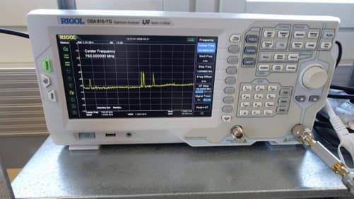 Spectrum analysis view for EMC checks
